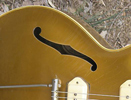 F hole ouies en F Gibson ES-295