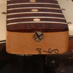 vis_truss_rod_touche_fender_slab_board